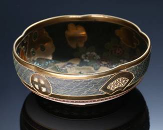 Japanese Satsuma Porcelain Bowl Lobed Rim	3in H x 7.5in Diamter	113087
