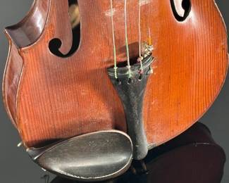 Antique 4/4 Violin with case, two bows	Violin 23.5x14 case 32x10x5	115022