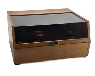 Vtg Dual 1229Q Vintage Turntable with wooden case	Turntable 15x12.5x4.  Case 18x16x9	115015