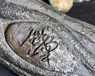 3pc Jiang Tie-Feng Bronze Leopard Family Sculpture Tie Feng Jiang TieFeng	Largest: 16 x 29.5 x 18in	513205
