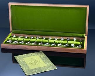 Sterling Silver Royal Horticultural Society English Flower Spoons Franklin Mint in Presentation Box	Spoon: 5.1in Long  Case: 2x18.875x7.25in	119038