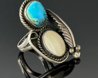 Vintage Navajo Turquoise , Shell & Silver Ring Native American Pawn SZ: 7.5	Size: 7.5 Centerpiece:38x23mm	112006