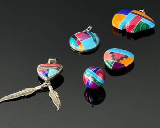5pc Zuni Pendant Lot Native American Jewelry	Bear: 22x30mm	112016
