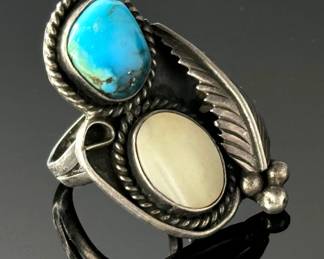 Vintage Navajo Turquoise , Shell & Silver Ring Native American Pawn SZ: 7.5	Size: 7.5 Centerpiece:38x23mm	112006