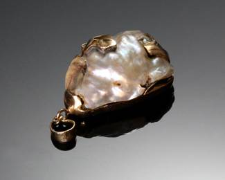 14k Gold Large Baroque Pearl Pendant 14kt	29.5x19x13.5mm	113110
