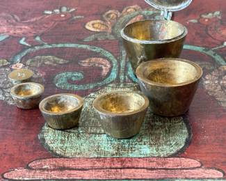 Antique Brass Traveling Pharmacy Nesting Scale Weights	2in H	113029
