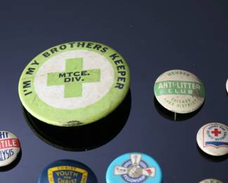 Lot of 16 Vintage Red Cross Christian Pin Back Buttons  pinbacks	Largest: 1.75in Diameter	119036
