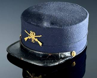 Late 1800s US Military Kepi Hat GF Foster Son & Co 20th Infantry Regiment E Company	3.5x7.75x9.25 Size: unmarked 6.5?	124112