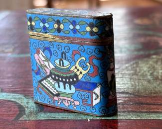 Antique Chinese Cloisonne Opium Box	2x2x0.5in	113010
