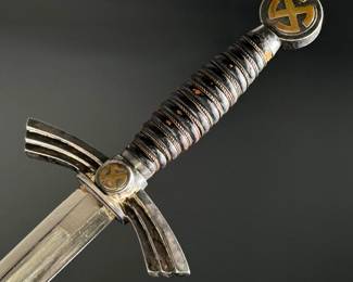 Original German WWII 1st Model Luftwaffe Dagger by Carl Eickhorn	Dagger total: 17.375in Blade: 11.875in	124127