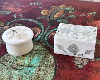 2pc Marble Mother of Pearl Inlay Trinket Boxes	Largest: 1.25x2.5x1.5in	113043
