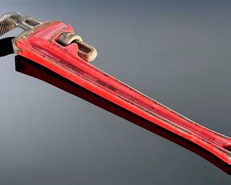 24 inch Pipe Wrench The Ridge Tool Company Elyria, OH	25x5x29.	115001
