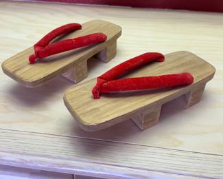 Vintage Traditional Japanese Wooden Geta Clogs Pair	Size unknown	113068
