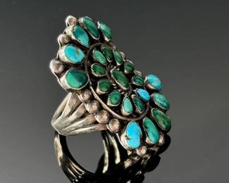 Vintage Navajo Turquoise & Silver Cluster Ring SZ: 8.75 Native American Pawn	Size: 8.75 Centerpiece:37x26mm	112007