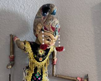 3pc Antique Indonesian Wayang Golek Hand Crafted Stick Rod Puppet Javanese	Longest: 28in	113045