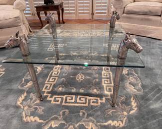Moroccan Horse Head Post End Table	23x30x30in	113088