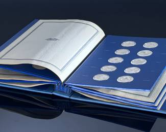 Franklin Mint Sterling Silver 50 State Bicentenial  Medal Collection Complete	Book: 2.5x11.5x14.5in	119042
