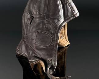 German WWII Aviator Leather Flight Helmet & Goggles	Size: 37	124128
