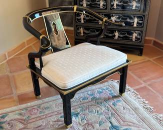 Chinoiserie Ming Style Black Lacquer Horseshoe Arm Chair	29x30x27in	113057