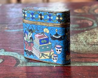 Antique Chinese Cloisonne Opium Box	2x2x0.5in	113010
