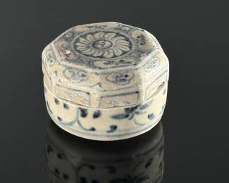 Chinese Blue and White Porcelain Lidded Box With Flower Decoration Octagon	1.25x1.95in diameter	124130
