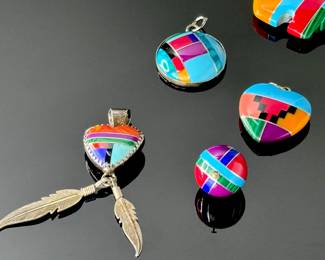 5pc Zuni Pendant Lot Native American Jewelry	Bear: 22x30mm	112016
