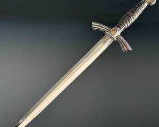 Original German WWII 1st Model Luftwaffe Dagger by Carl Eickhorn	Dagger total: 17.375in Blade: 11.875in	124127