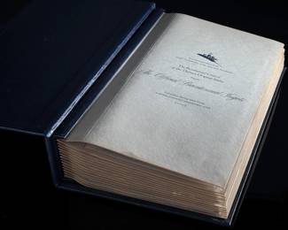 Sterling Silver 1st Edition Bicentennial Ingot Proof Set 70 Piece Complete 13 Original States Franklin Mint	4x10.5x17.5in	119041

