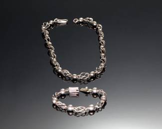 Sterling Silver Modernist Necklace & Bracelet Set	Necklace: 20in Long x 11mm Wide Bracelet: 7.5in Long x 9mm Wide	113115