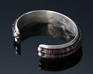 Native American MH Sterling Cuff Bracelet Heishi Beaded Horn SZ:6.5	Inside circumference : 6.5in  15mm wide	112019
