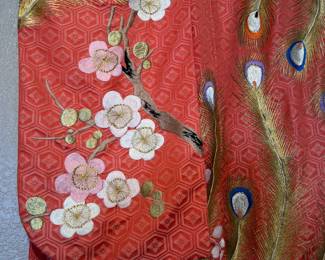 Huge Exceptional Embroidered Japanese Ceremonial/Wedding Uchikake Kimono Peacock Robe	71x54in	113048