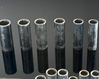 Mismatched Craftsman Socket set Deep Well Half inch Drive Standard  w Case	14x3.75x2	115005
