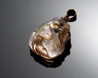 14k Gold Large Baroque Pearl Pendant 14kt	29.5x19x13.5mm	113110
