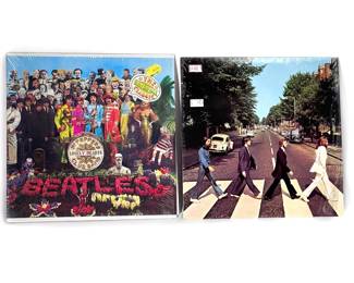 2pc Beatles Records Abbey Road and Sgt. Peppers Lonely Hearts Club Band Lp Capitol	12.25x12.25	119005
