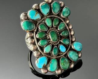 Vintage Navajo Turquoise & Silver Cluster Ring SZ: 8.75 Native American Pawn	Size: 8.75 Centerpiece:37x26mm	112007