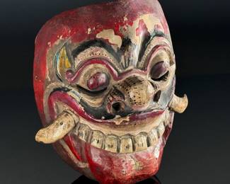 Hand Carved Wood Nepali Lakhey/Lakhe Demon Mask	8.75x8.25x4.5	124095
