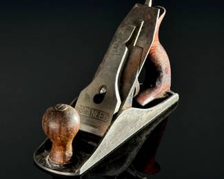 Stanley Bailey no. 4 Type 13 Smoothing Hand Plane	9.5x5.5x2.5	115037
