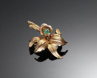 18k Gold & Peridot Flower Brooch/Pendant Pin 18kt	33x22x12	113109