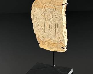 Egyptian Horus Hieroglyphs Shard on Stand	9.5x4x4in	124096
