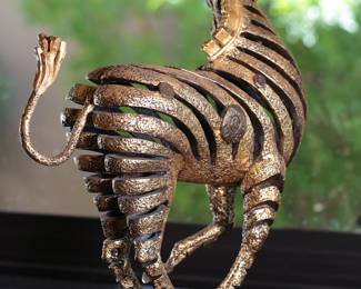 Rare Artist Proof Jiang Tie-Feng Golden Zebra Bronze Sculpture Statue Fingerhut Tie Feng Jiang TieFeng	20.5 x 6 x 16in	513206
