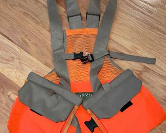 SOLD - Orvis hunting vest size M/L. Like new!