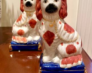 SOLD - Pair of Fitz and Floyd vintage porcelain Staffordshire dogs 