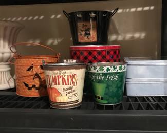 All kinds seasons of buckets