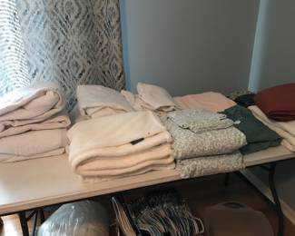 Nice blankets, sheet sets, flannel sheet sets