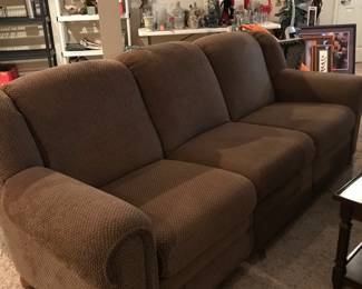 3 Cushion recliner sofa - excellent conditioin