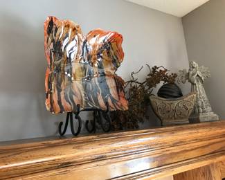 Art Deco and Easel. More ceramics and foliage