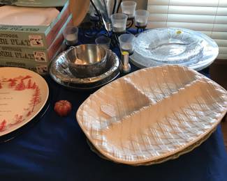 Serving dishes, Tommy Bahama Plate Sets