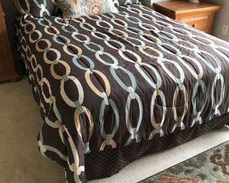 Queen Size Bed. Beautiful Comforter Set. Broyhill Pine Night Stand, Wardrobe and Dresser