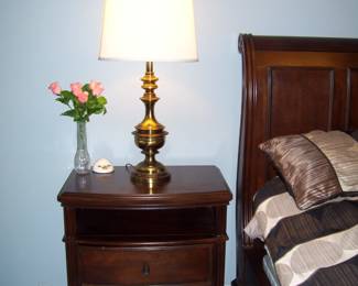 MATCHING LEFT NIGHT STAND WITH CEDAR LINED DRAWERS - BRASS LAMP