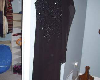 ELEGANT EVENING WEAR